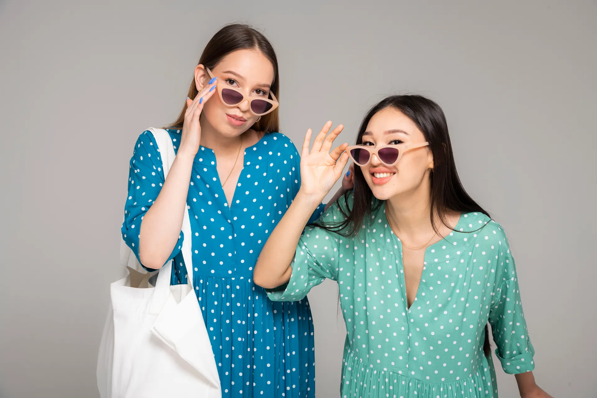 Personika — womenswear lookbook — frame 5